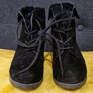 Madden Girl Black Wedges 7.5